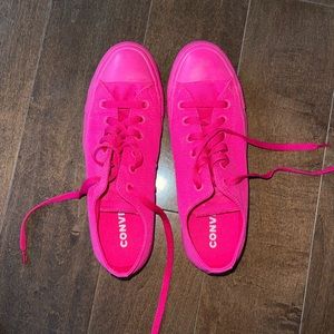 Hot pink converse